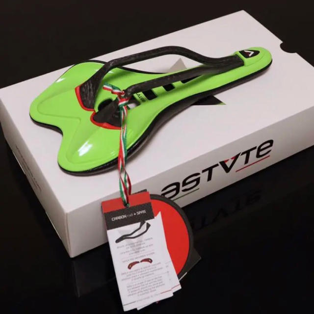 パーツ【新品未使用】Astute Skylite VT Taca Fluo