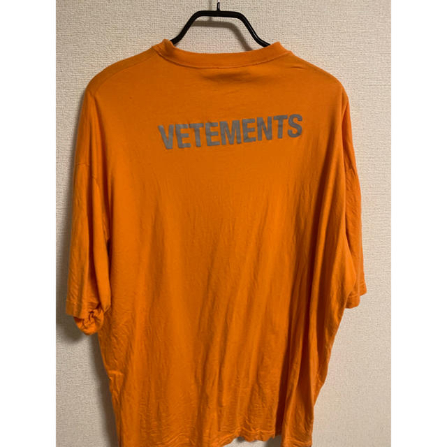 vetements STAFF Tシャツ