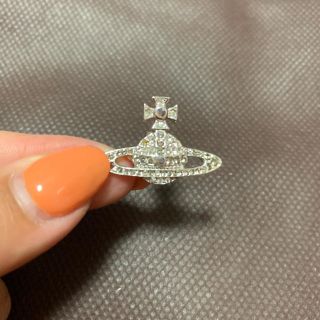 女性に大人気 ヴィヴィアン ピアス(ピアス)