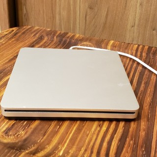 アップル(Apple)のジャンク品 Mac用 usbドライブ(PC周辺機器)