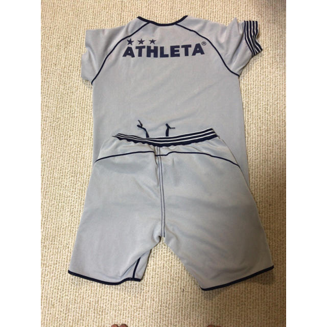 ATHLETA(アスレタ)のアスレタ プラクティスシャツ パンツ 上下 スポーツ/アウトドアのサッカー/フットサル(ウェア)の商品写真