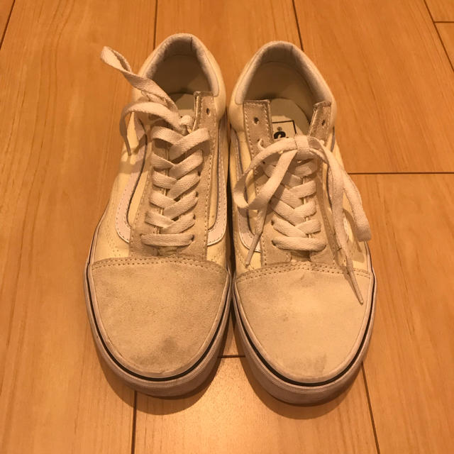 VANS(ヴァンズ)のVANS 白 23.5 レディースの靴/シューズ(スニーカー)の商品写真