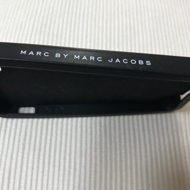 MARC BY MARC JACOBS(マークバイマークジェイコブス)のスマホケース MARC BY MARC JACOBS 5s スマホ/家電/カメラのスマホアクセサリー(iPhoneケース)の商品写真