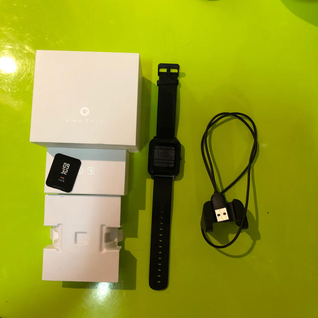 amazfit bip スマートウォッチ