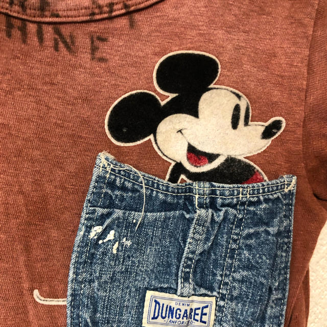 DENIM DUNGAREE(デニムダンガリー)のデニム＆ダンガリー ミッキーTシャツ110ブラウンカタログ着用色 キッズ/ベビー/マタニティのキッズ服男の子用(90cm~)(Tシャツ/カットソー)の商品写真