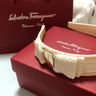 フェラガモ(Ferragamo)の♡フェラガモ カチューシャ♡(カチューシャ)