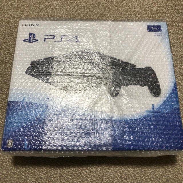 PS4本体.  1TB