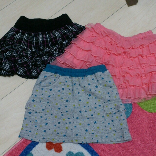 babyGAP(ベビーギャップ)のkids☆スカート3点セット☆110 キッズ/ベビー/マタニティのキッズ服女の子用(90cm~)(スカート)の商品写真