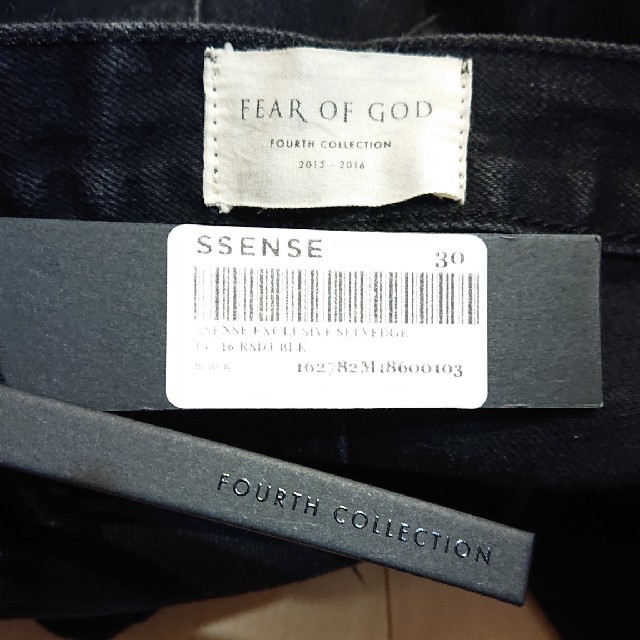 FEAR OF GOD(フィアオブゴッド)のfear of god SSENSE限定 黒デニム  メンズのパンツ(デニム/ジーンズ)の商品写真