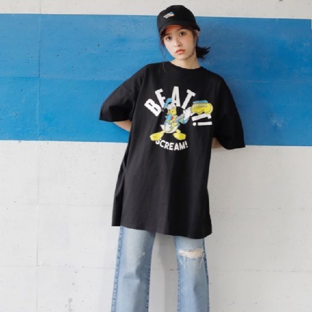 RODEO CROWNS WIDE BOWL(ロデオクラウンズワイドボウル)のブラック(Donald)ROKC Tシャツワンピース★世界の言葉ヤスクドナルド★ レディースのトップス(Tシャツ(半袖/袖なし))の商品写真