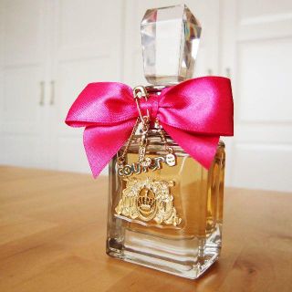 ジューシークチュール(Juicy Couture)の”mhkさまご注文用” LA JUICY 香水・50ml(香水(女性用))