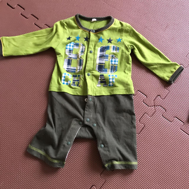 ロンパース  2枚セット  70 キッズ/ベビー/マタニティのキッズ服男の子用(90cm~)(パジャマ)の商品写真