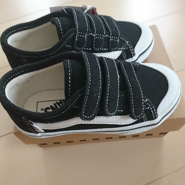 VANS(ヴァンズ)のVANSキッズスニーカー16㎝新品未使用 キッズ/ベビー/マタニティのキッズ靴/シューズ(15cm~)(スニーカー)の商品写真