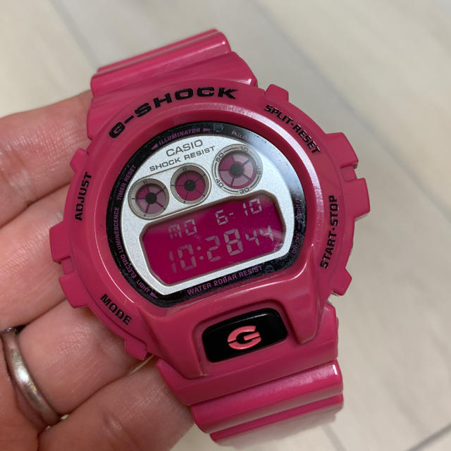 G-SHOCK(ジーショック)のGショック。ピンク メンズの時計(腕時計(デジタル))の商品写真