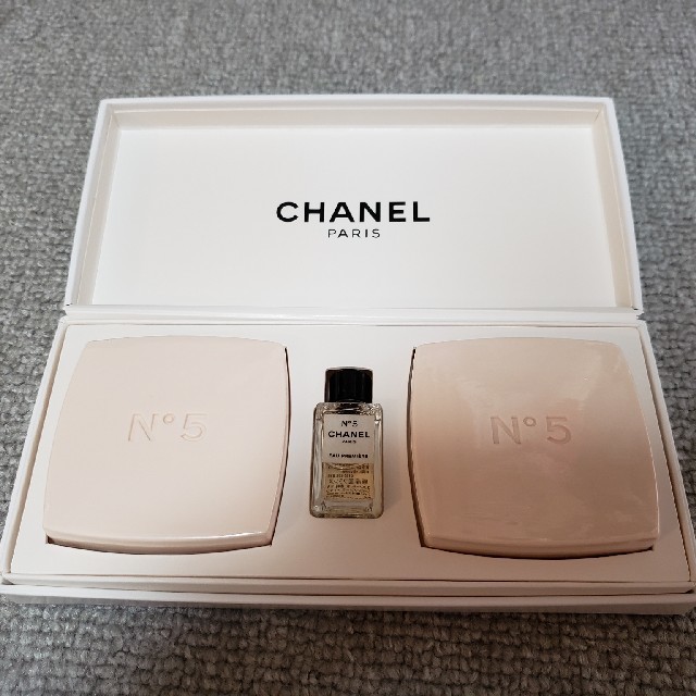 CHANEL(シャネル)のシャネル　石鹸　サヴォン　香水 コスメ/美容のボディケア(ボディソープ/石鹸)の商品写真