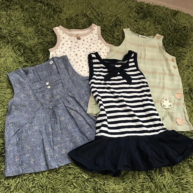 babyGAP(ベビーギャップ)の90cm 女の子夏服セット4点 キッズ/ベビー/マタニティのキッズ服女の子用(90cm~)(その他)の商品写真