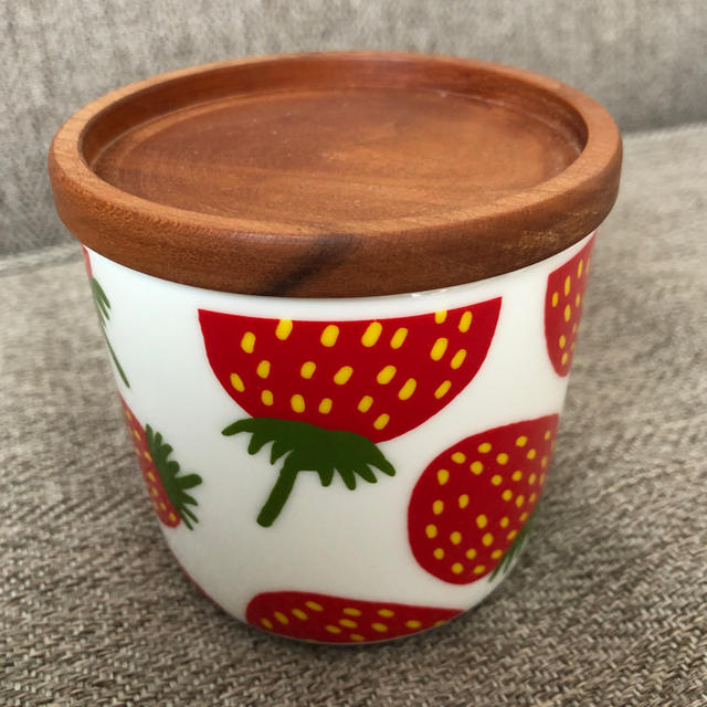 marimekko(マリメッコ)のmarimekko ラテマグ 廃盤 マンシッカ 希少 インテリア/住まい/日用品のキッチン/食器(グラス/カップ)の商品写真