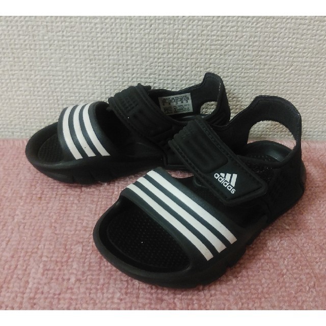 adidas(アディダス)のアディダスのサンダル１４cm キッズ/ベビー/マタニティのベビー靴/シューズ(~14cm)(サンダル)の商品写真