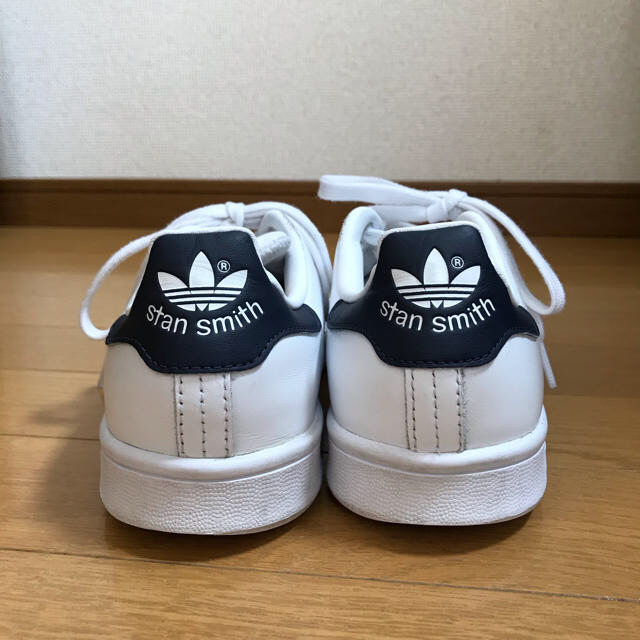 adidas(アディダス)の気まぐれお値下げ★アディダス スタンスミス 23.0 ネイビー レディースの靴/シューズ(スニーカー)の商品写真