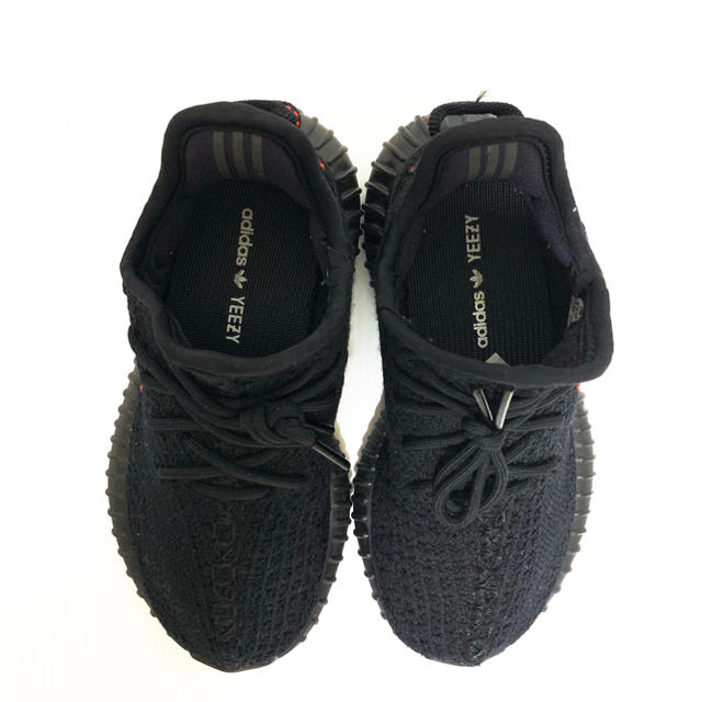 adidas(アディダス)の【なこ様専用】adidas YEEZY BOOST 350 V2 Infant キッズ/ベビー/マタニティのキッズ靴/シューズ(15cm~)(スニーカー)の商品写真