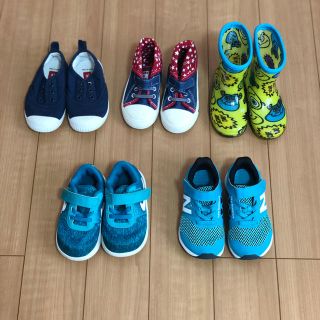 ニューバランス(New Balance)の子供用靴まとめ売り(スニーカー)