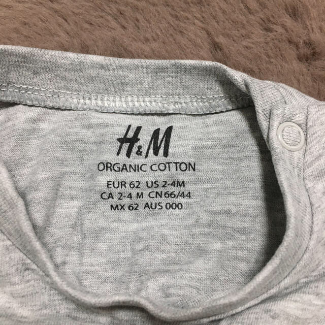 H&M(エイチアンドエム)のH&M ベビー 無地Tシャツ3色セット キッズ/ベビー/マタニティのベビー服(~85cm)(Ｔシャツ)の商品写真