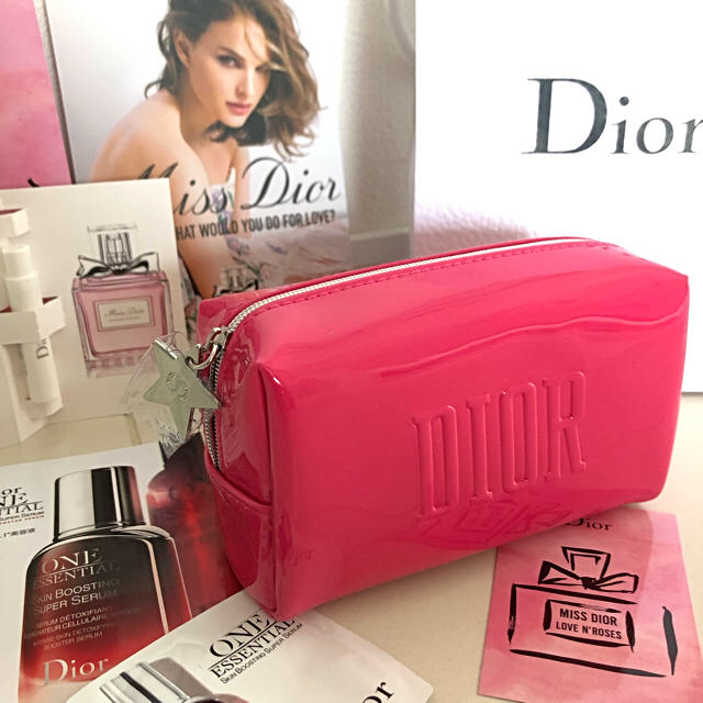 Christian Dior(クリスチャンディオール)の非売品☆限定ポーチ☆ミスディオール展覧会 レディースのファッション小物(ポーチ)の商品写真