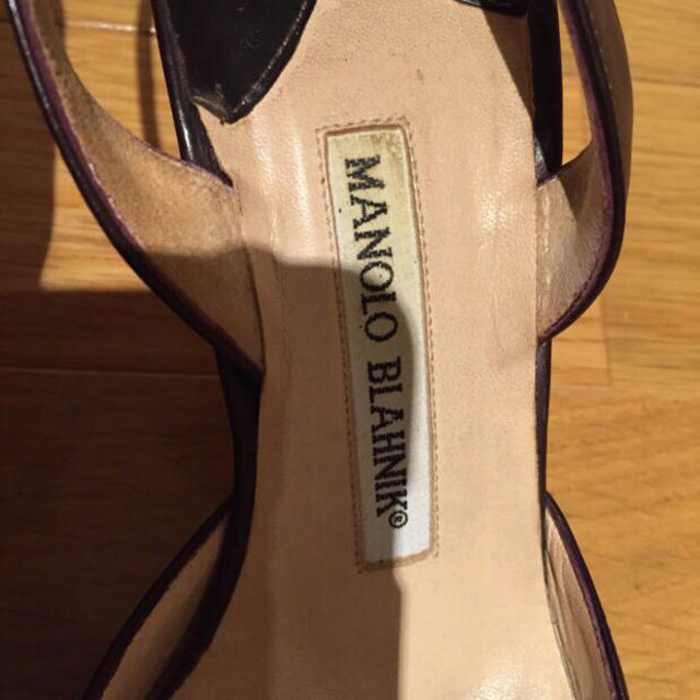 MANOLO BLAHNIK(マノロブラニク)のマノロブラニク   レディースの靴/シューズ(ハイヒール/パンプス)の商品写真