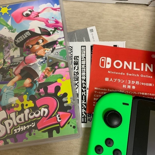 Nintendo Switch(ニンテンドースイッチ)の
NintendoSwitch スプラトゥーン2セットｵﾝﾗｲﾝ3ヶ月無料券付 エンタメ/ホビーのゲームソフト/ゲーム機本体(家庭用ゲーム機本体)の商品写真