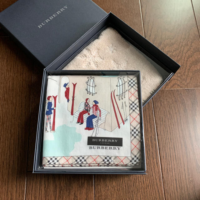 BURBERRY(バーバリー)の【新品】バーバリー ハンカチセット レディースのファッション小物(ハンカチ)の商品写真