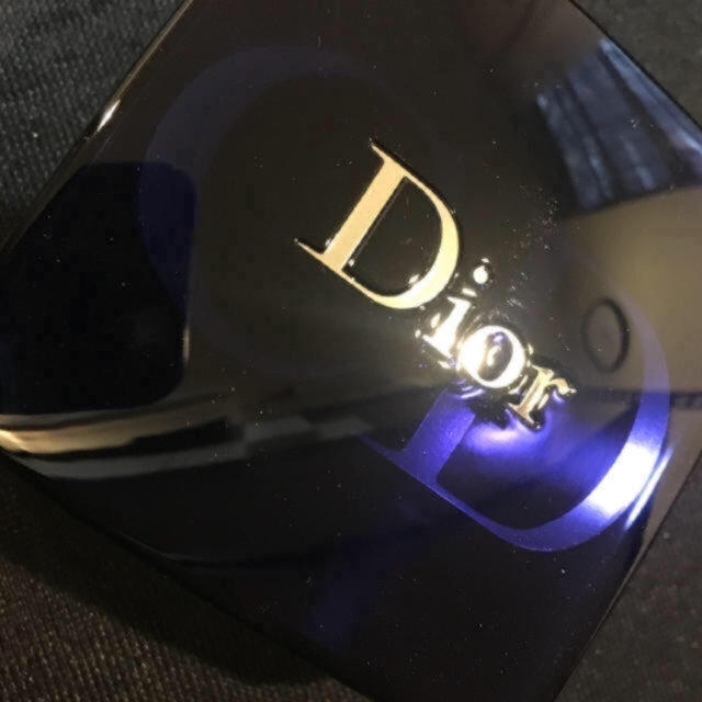 Christian Dior☆優秀万能フェイスパウダー！！！愛用者多数！！！