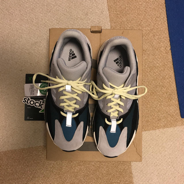 adidas(アディダス)のadidas YEEZY BOOST 700 Wave Runner  メンズの靴/シューズ(スニーカー)の商品写真