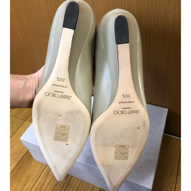 JIMMY CHOO(ジミーチュウ)のジミーチュウ ローヒールパンプス 39.5 レディースの靴/シューズ(ハイヒール/パンプス)の商品写真