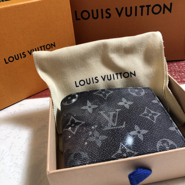 Louis Vuitton 二つ折り財布 Galaxy 財布 モノグラム