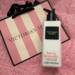 ヴィクトリアズシークレット(Victoria's Secret)のbombshellローションEDP100ml 2本セット(ボディローション/ミルク)