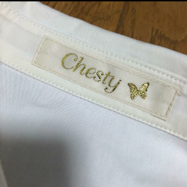 Chesty(チェスティ)のchestyビジューブラウス レディースのトップス(シャツ/ブラウス(長袖/七分))の商品写真