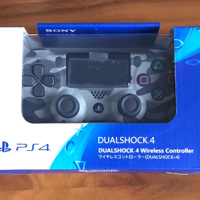 SONY(ソニー)のPS4 DUALSHOCK 4 グレーカモフラージュ 新品未開封 エンタメ/ホビーのゲームソフト/ゲーム機本体(その他)の商品写真