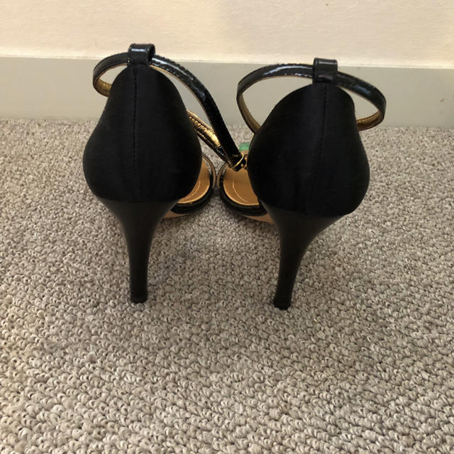 GIUZEPPE ZANOTTI(ジュゼッペザノッティ)のジュゼッペザノッティ ビジューサンダル レディースの靴/シューズ(サンダル)の商品写真