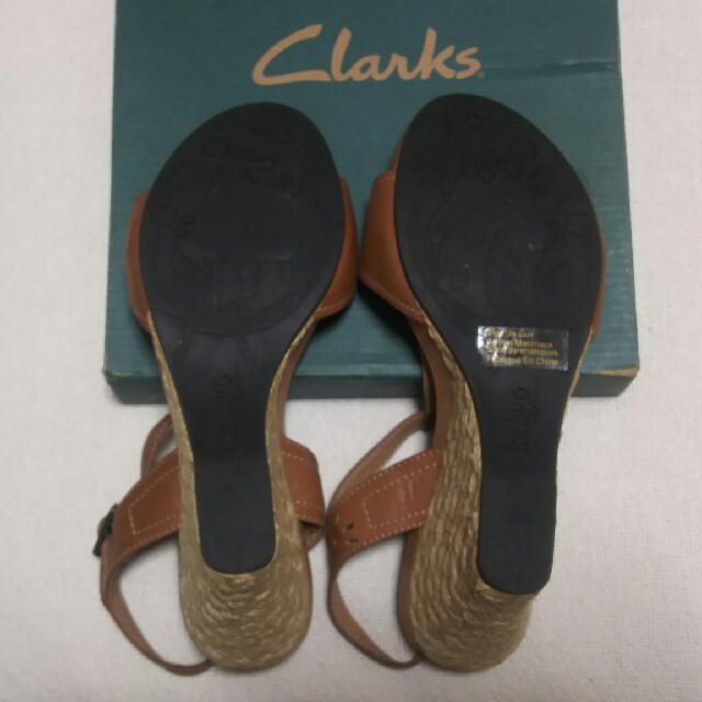 Clarks(クラークス)の【未使用】Clarks サンダル 23.5cm レディースの靴/シューズ(サンダル)の商品写真