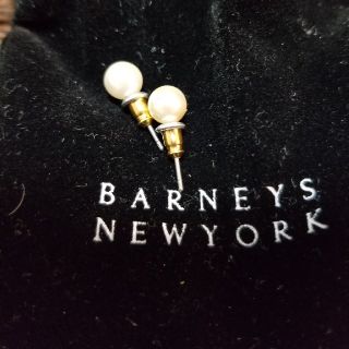 バーニーズニューヨーク(BARNEYS NEW YORK)のさーきちママさん　BARNEYS NEW YORK　パールピアス(ピアス)