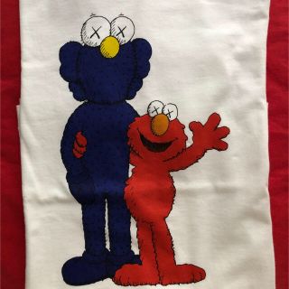 ユニクロ(UNIQLO)のUT KAWS X SESAME STREETコラボTシャツ(Tシャツ/カットソー(半袖/袖なし))