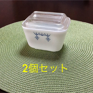 パイレックス(Pyrex)のオールドパイレックス スノーフレーク　レフSサイズ2個セット(食器)
