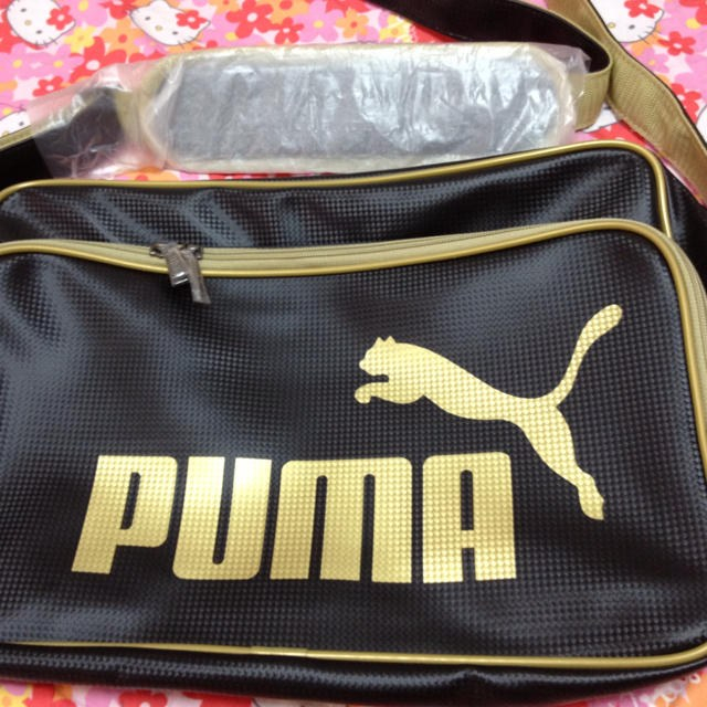 PUMA(プーマ)の再々値下げ ★新品タグ付★ ＰＵＭＡ レディースのバッグ(ショルダーバッグ)の商品写真