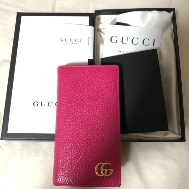 Gucci - GUCCI☆手帳iPhoneカバーの通販