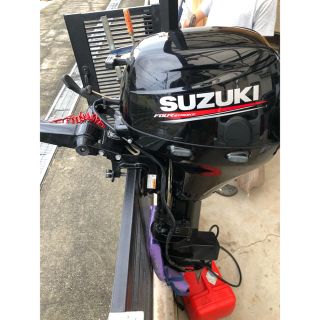 スズキ(スズキ)のSUZUKI DF8A 4スト 8馬力 セル付き(その他)