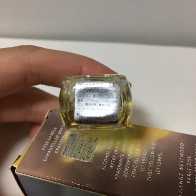 Vivienne Westwood(ヴィヴィアンウエストウッド)のヴィヴィアン ウエストウッド リバティン オードトワレ 5ml コスメ/美容の香水(香水(女性用))の商品写真