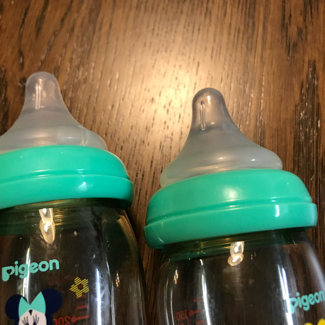 Pigeon(ピジョン)の哺乳瓶セット キッズ/ベビー/マタニティの授乳/お食事用品(哺乳ビン)の商品写真