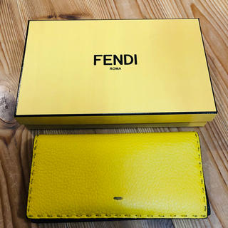 フェンディ 長財布(メンズ)（イエロー/黄色系）の通販 12点 | FENDIの 