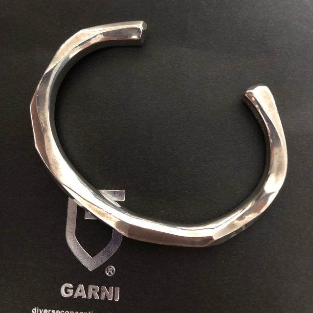 【最終値下げ】garni ガルニ バングル シルバー  確実正規品 おまけ付き