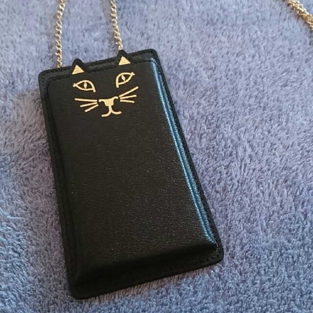 Charlotte Olympia(シャルロットオリンピア)のシャーロットオリンピア スマホショルダー スマホ/家電/カメラのスマホアクセサリー(モバイルケース/カバー)の商品写真